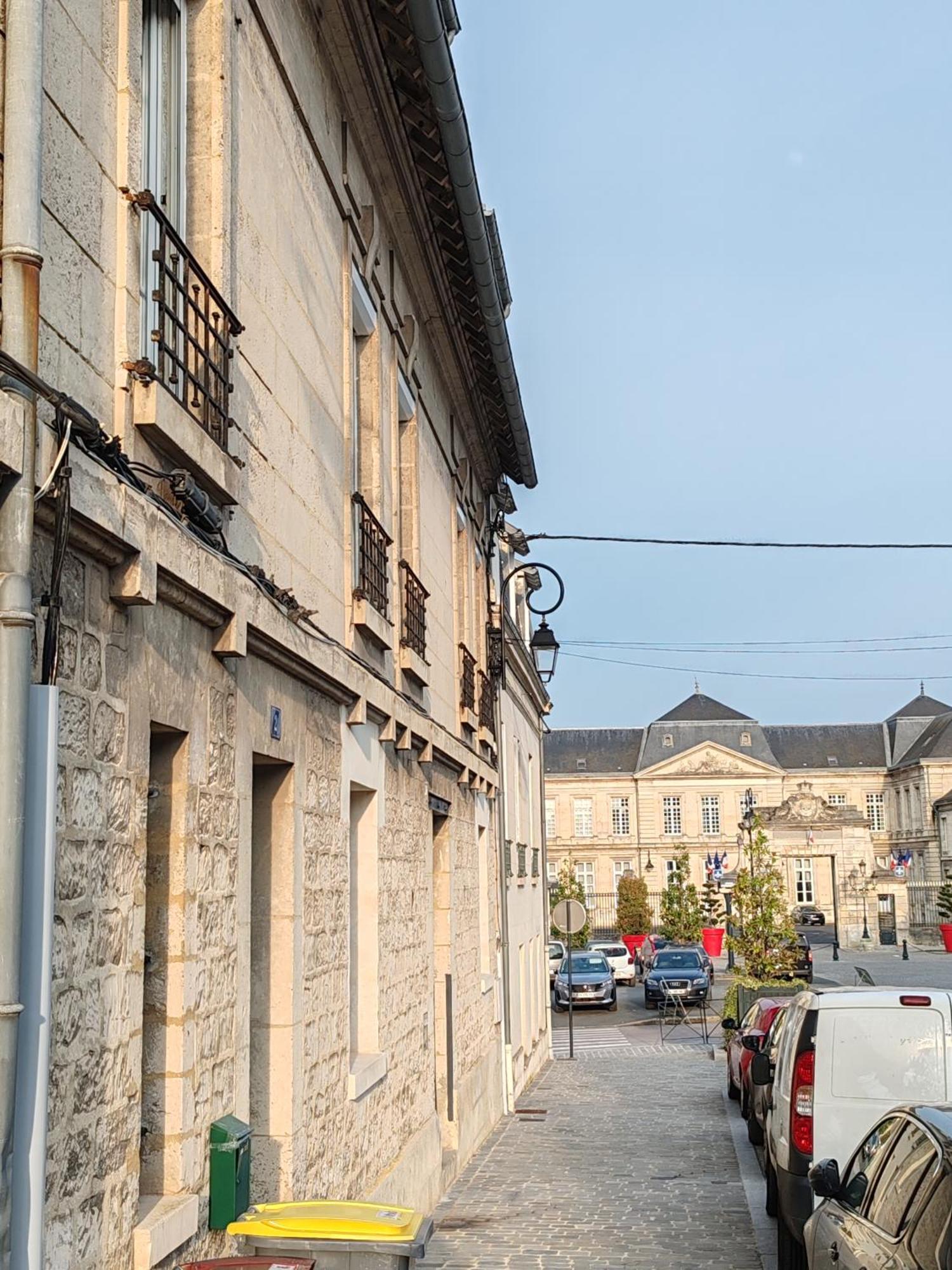 Appartement T3 En Plein Coeur Du Centre-Ville Soissons Exteriér fotografie